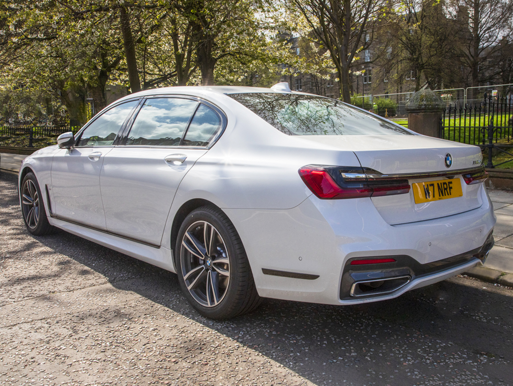 Limousine Car Hire in Edinburgh Limo Hire Edinburgh